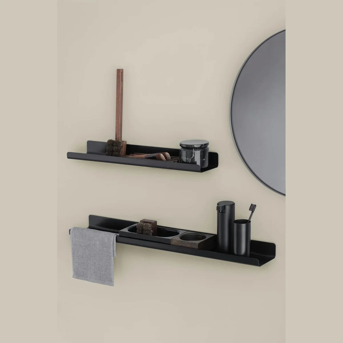 blomus MODO Seifenspender, titanbeschichtet, kratzfest, elegant 3