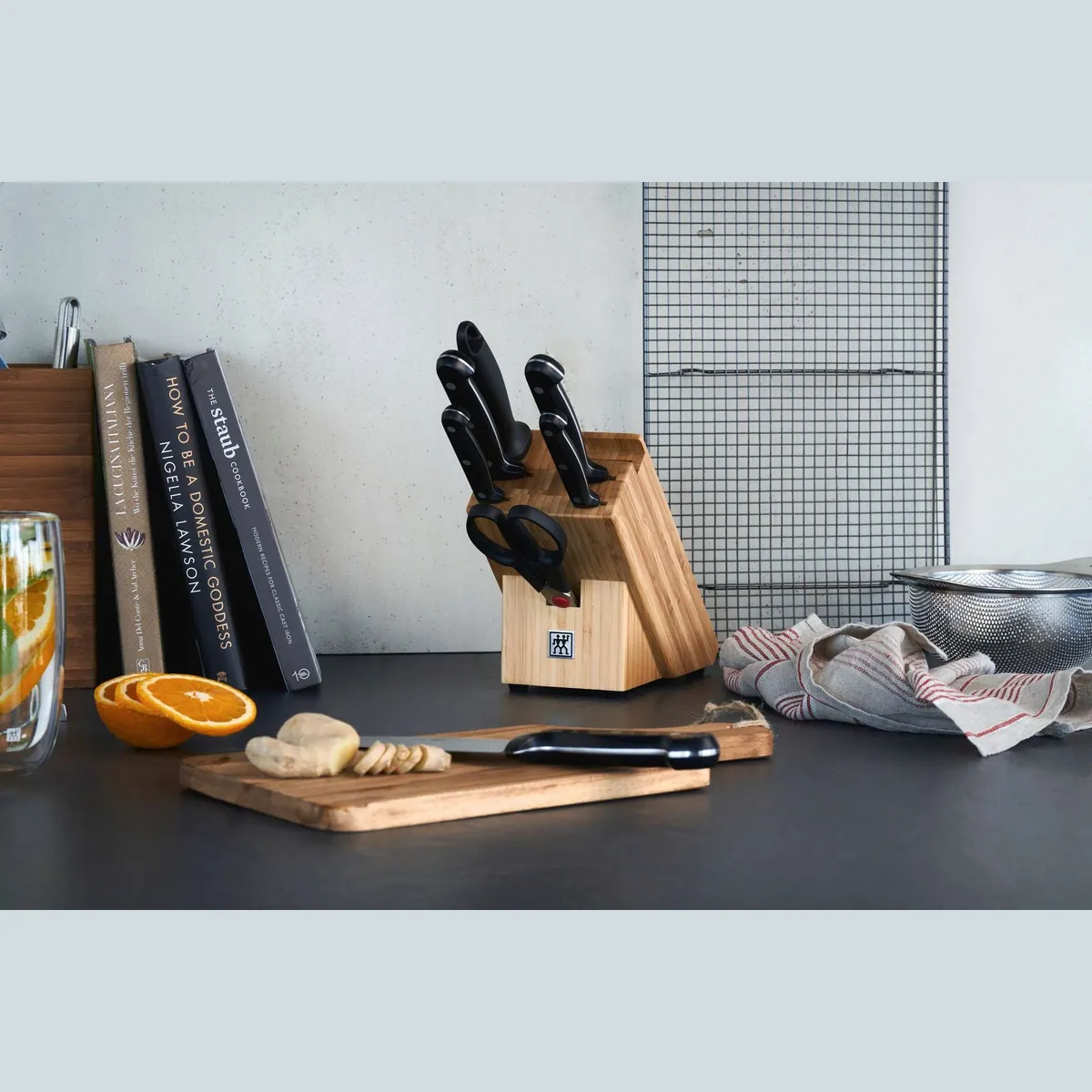 ZWILLING TWIN Chef 2 Messerblock, 5 Messer + Schere + Wetzstahl, Bambus 3